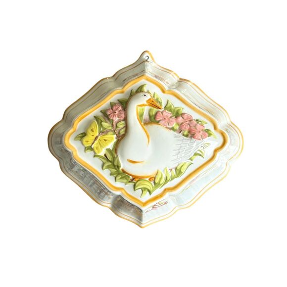 White and Yellow Franklin Mint Le Cordon Bleu Duck Goose Jello Mold - Picture 1 of 6